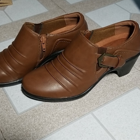 Easy Street heels